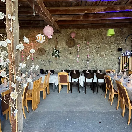 La Voute Du Dragon Piscine 26 Personnes Tatil Evi *