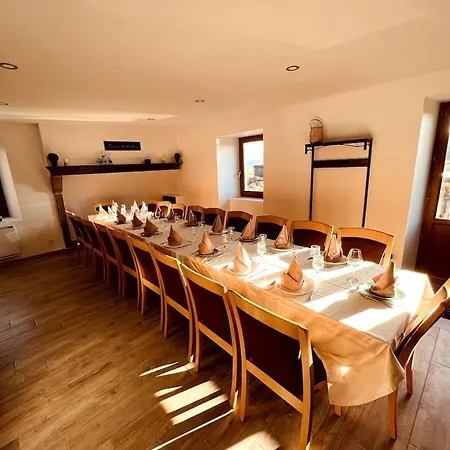 Tatil Evi La Voute Du Dragon Piscine 26 Personnes *