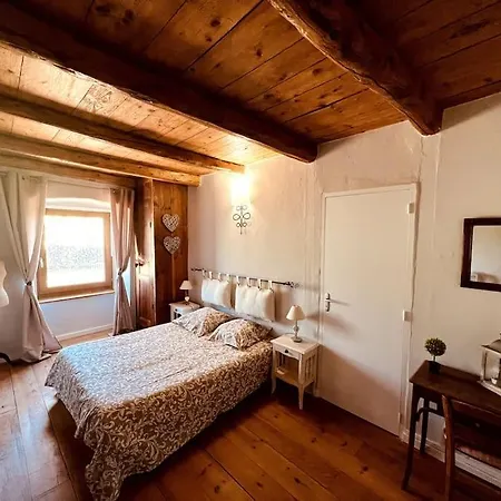 Дом отдыха La Voute Du Dragon Piscine 26 Personnes