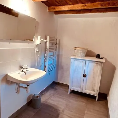 La Voute Du Dragon Piscine 26 Personnes Tatil Evi Saint-Privat-du-Dragon