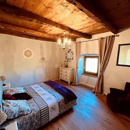 La Voute Du Dragon Piscine 26 Personnes Saint-Privat-du-Dragon