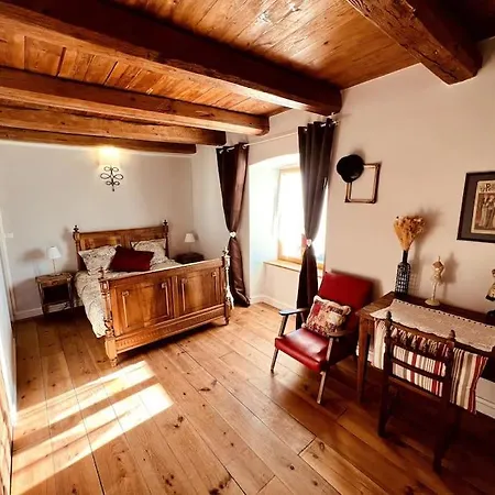 La Voute Du Dragon Piscine 26 Personnes Saint-Privat-du-Dragon