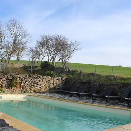 La Voute Du Dragon Piscine 26 Personnes