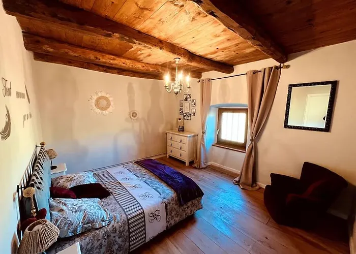 La Voute Du Dragon Piscine 26 Personnes Saint-Privat-du-Dragon